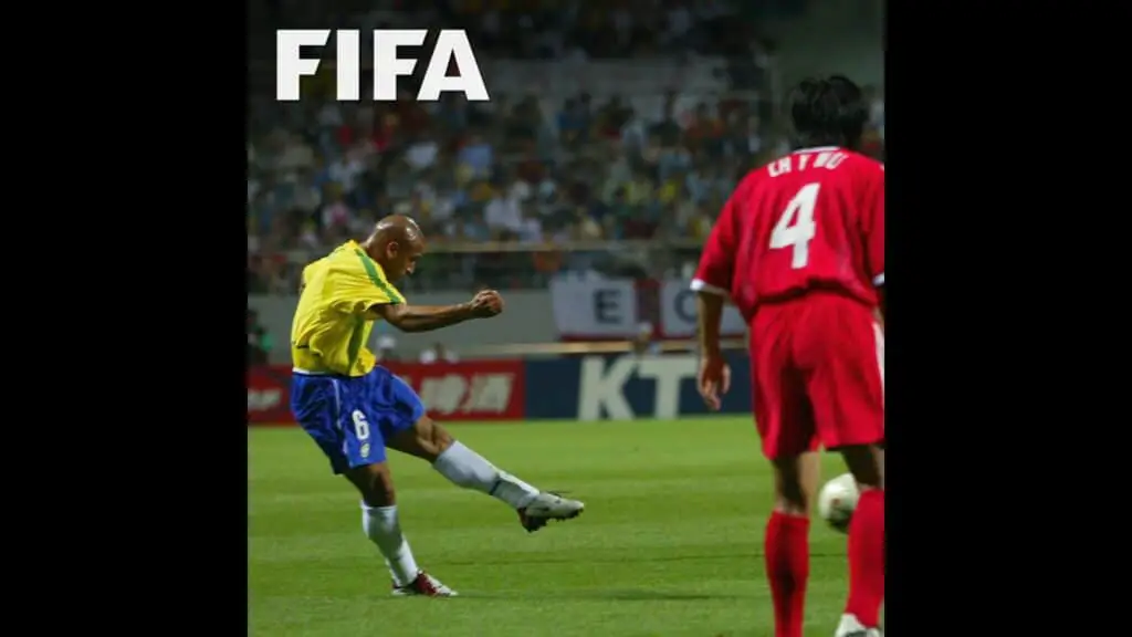 Football FIFA Roberto Carlos Video Vimeo 1024x576 1